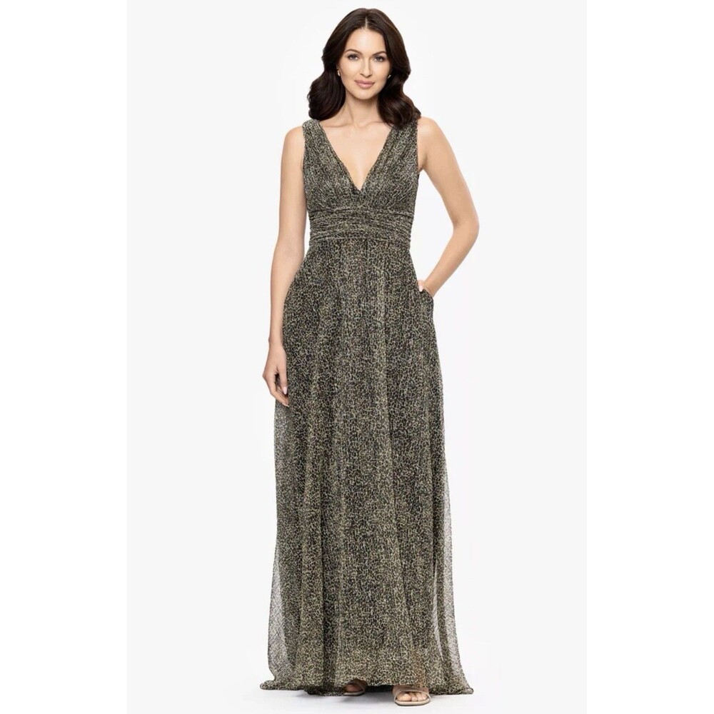 BETSY & ADAM Women’s Metallic Animal Print V-Neck Sleeveless Maxi Dress. Size M